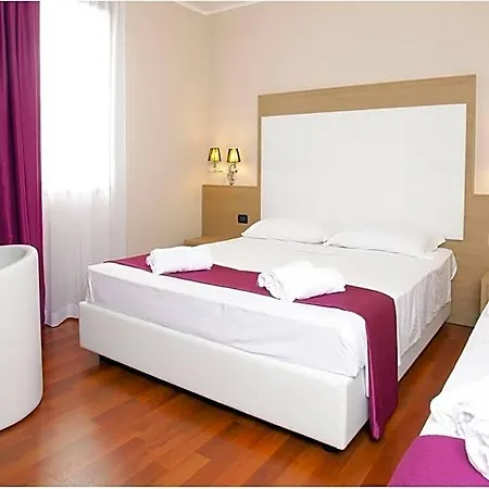 Hotel Momi's