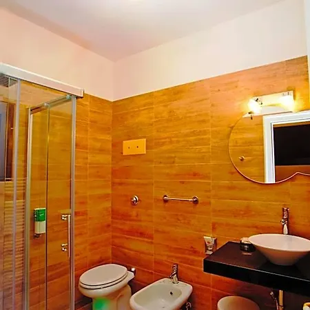 Hotel Momi's 3*